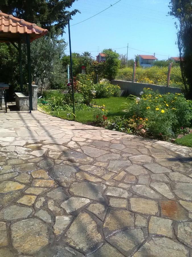 Villa Julia Nea Plagia Exterior foto